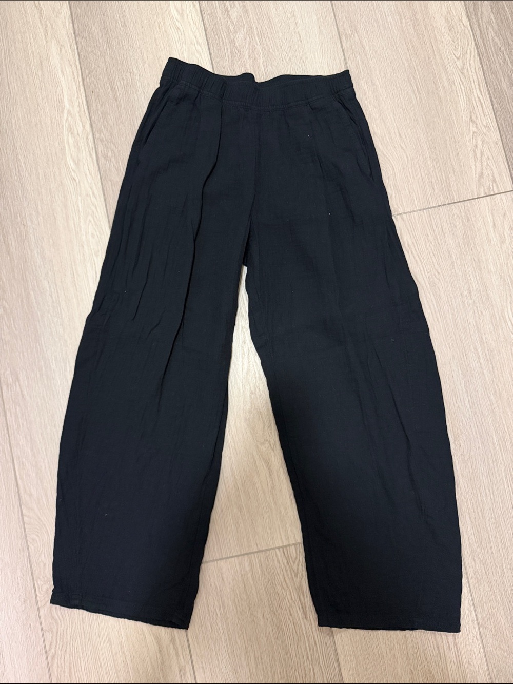 GAP Women’s Black Pull-On Wide-Leg Pants